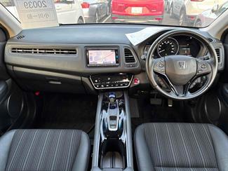 2017 Honda Vezel - Thumbnail