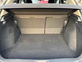 2017 Honda Vezel - Thumbnail