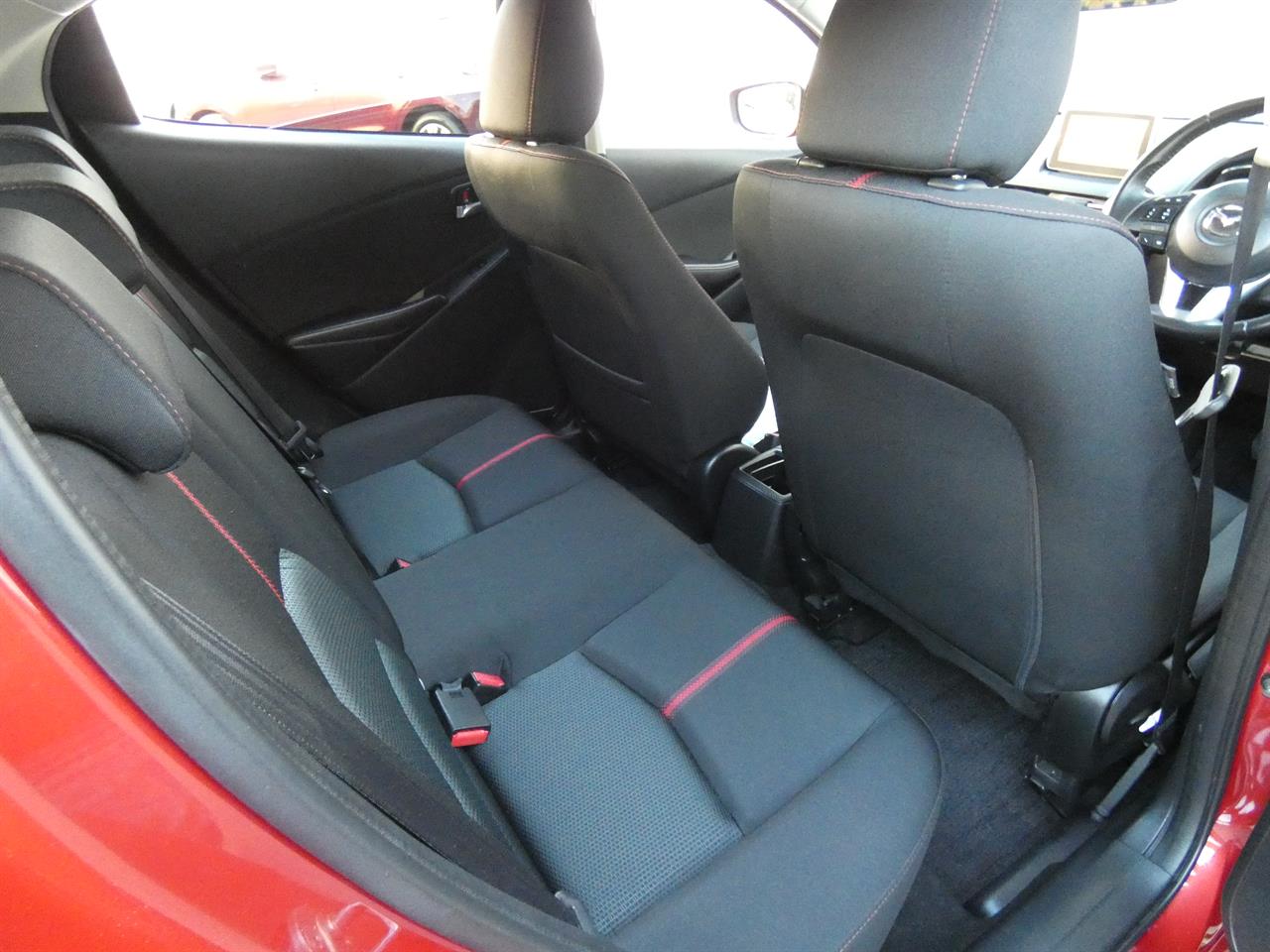 2016 Mazda DEMIO