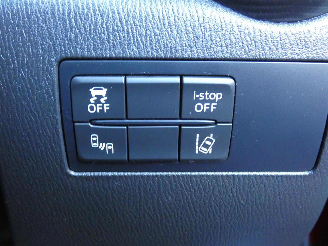 2016 Mazda DEMIO