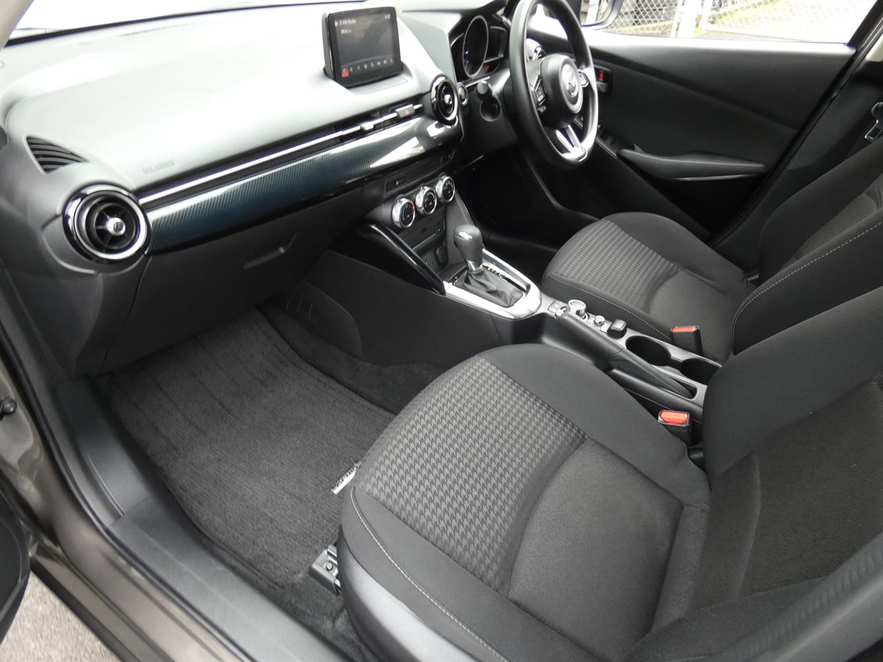 2018 Mazda DEMIO