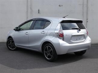 2014 Toyota AQUA - Thumbnail