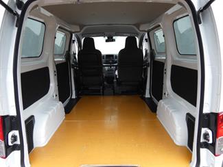 2020 Nissan NV200 - Thumbnail