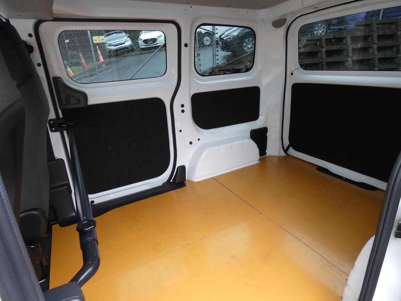 2020 Nissan NV200