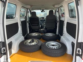 2020 Nissan NV200 - Thumbnail
