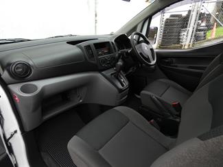2020 Nissan NV200 - Thumbnail