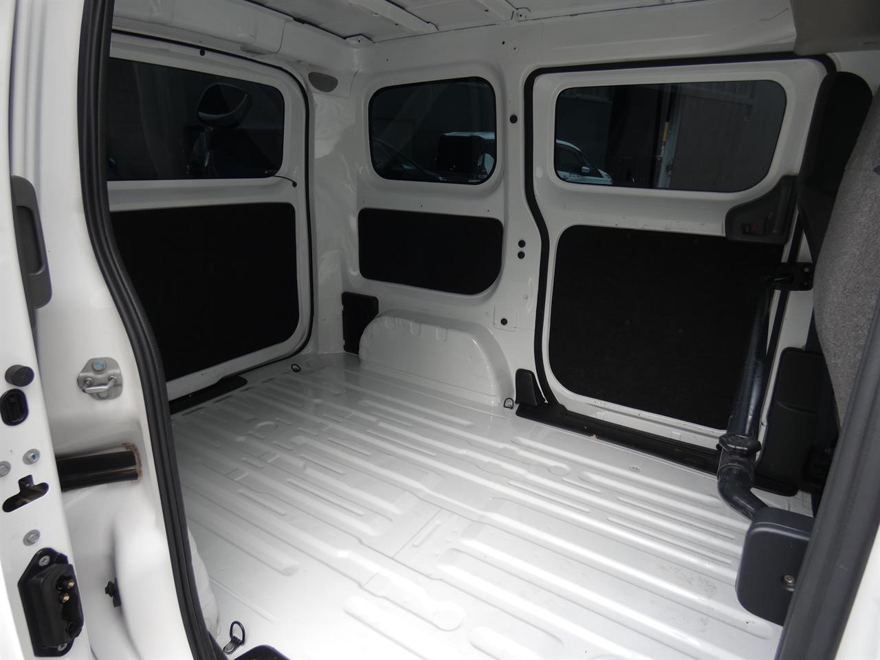 2020 Nissan NV200