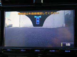 2016 Toyota Prius - Thumbnail