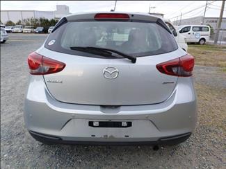 2021 Mazda 2 - Thumbnail