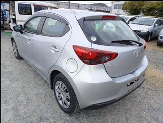 2021 Mazda 2 - Thumbnail