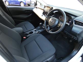 2022 Toyota COROLLA - Thumbnail