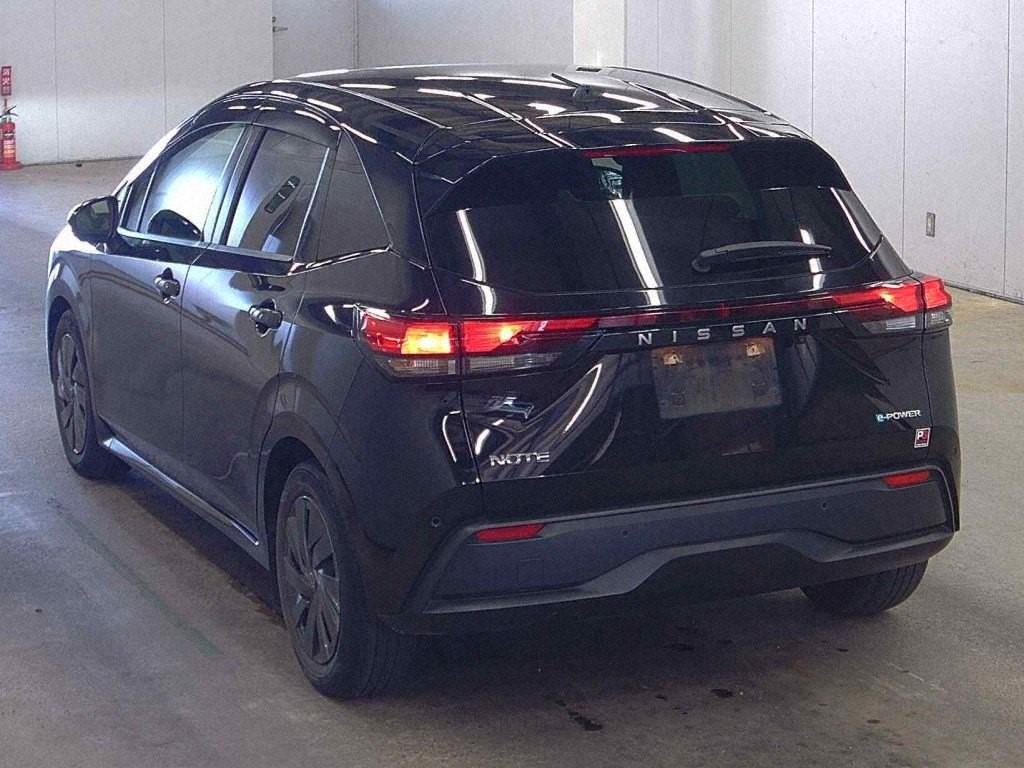 2022 Nissan NOTE