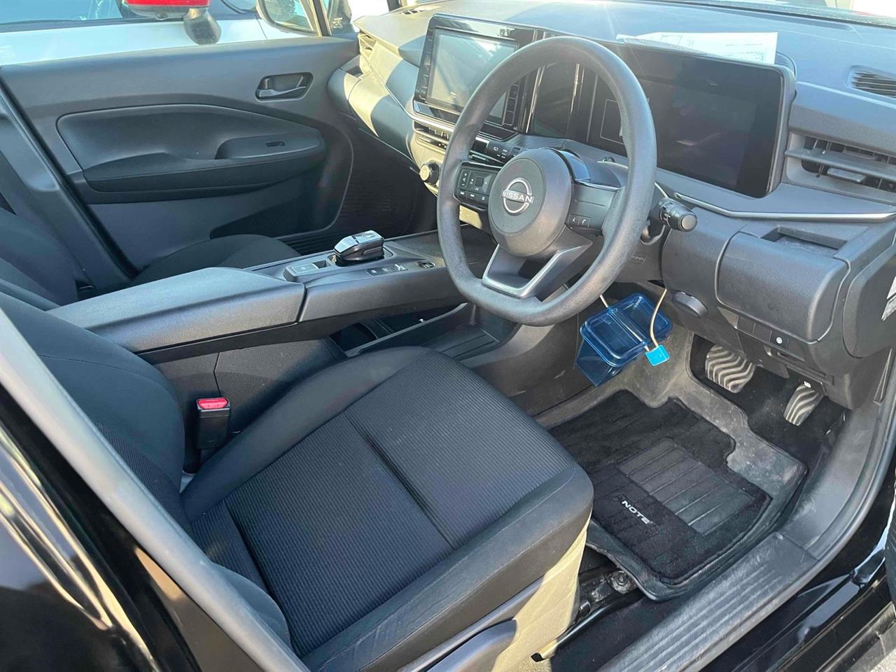 2022 Nissan NOTE