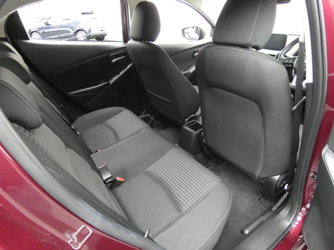 2017 Mazda DEMIO