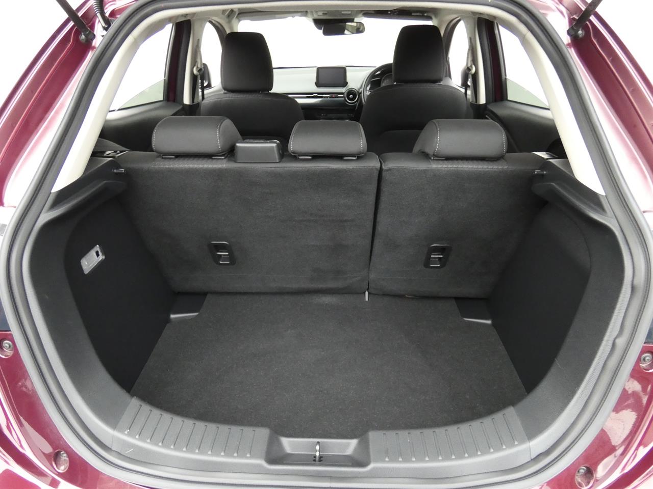 2017 Mazda DEMIO