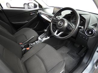 2017 Mazda DEMIO - Thumbnail
