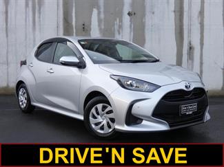 2020 Toyota YARIS - Thumbnail