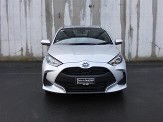 2020 Toyota YARIS - Thumbnail