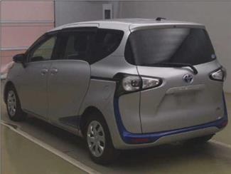 2016 Toyota Sienta - Thumbnail