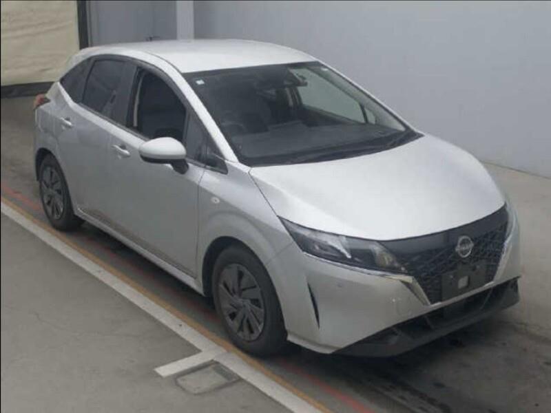 2022 Nissan NOTE