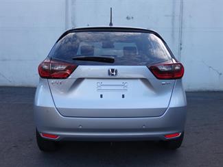 2020 Honda FIT - Thumbnail