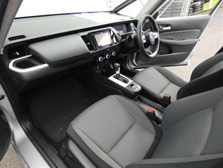 2020 Honda FIT - Thumbnail