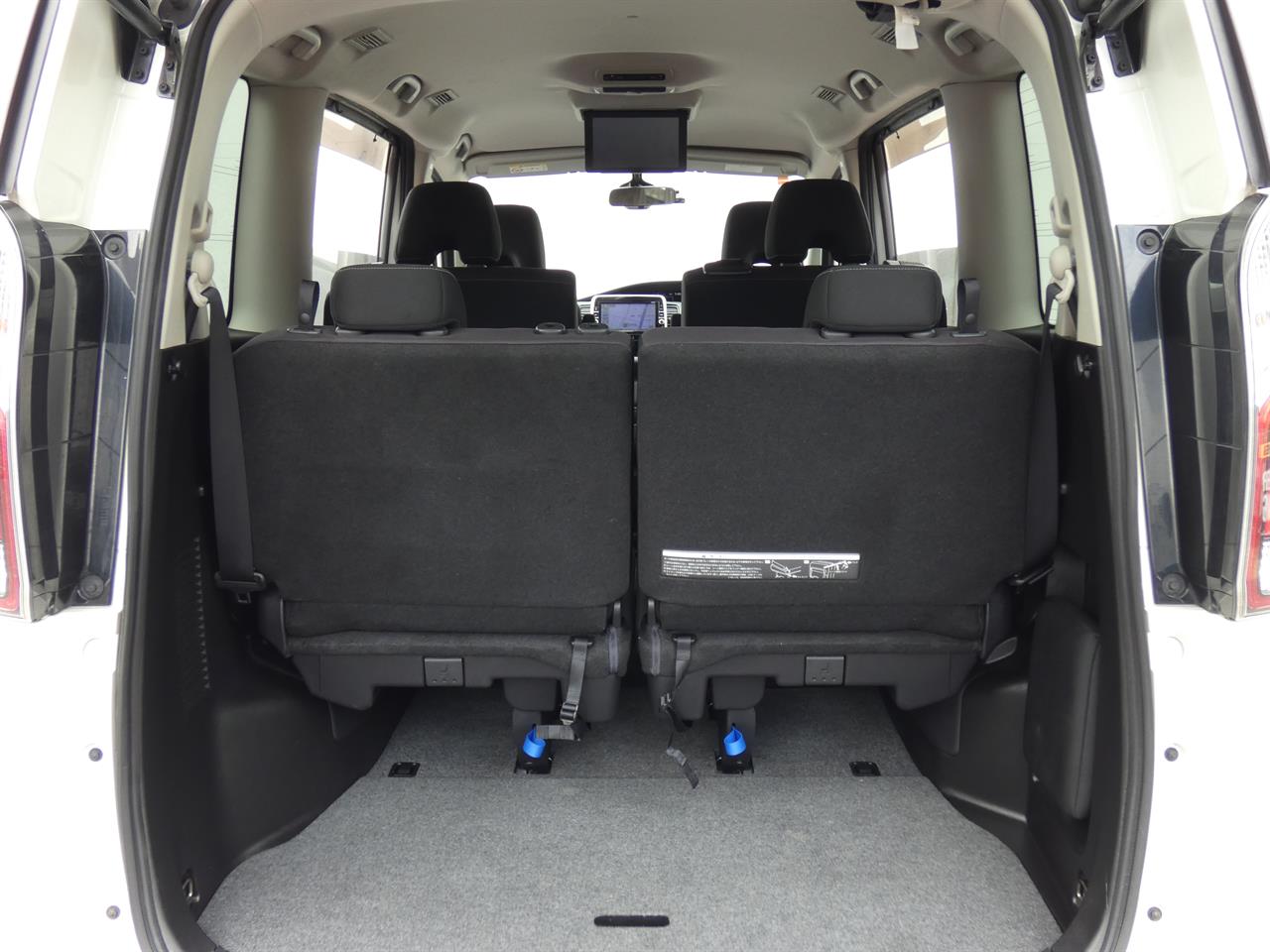 2017 Nissan SERENA