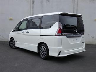 2017 Nissan SERENA - Thumbnail