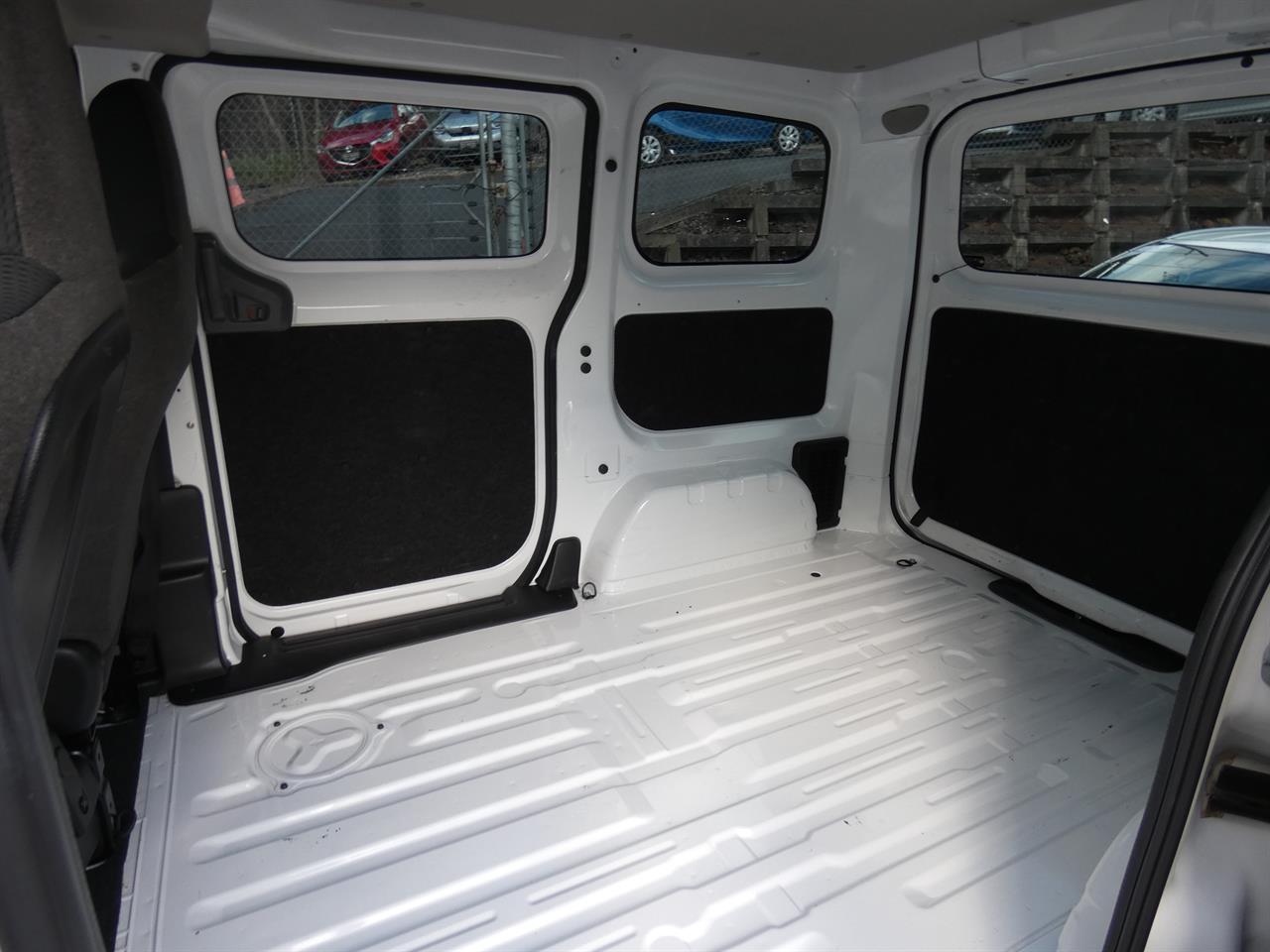 2021 Nissan NV200