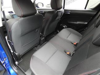 2015 Suzuki SWIFT - Thumbnail