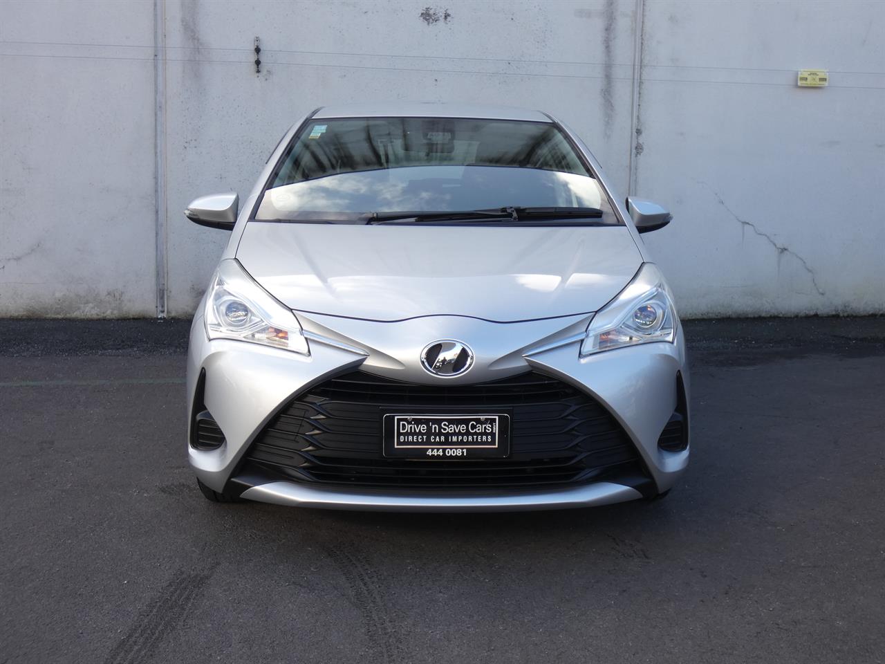 2017 Toyota VITZ