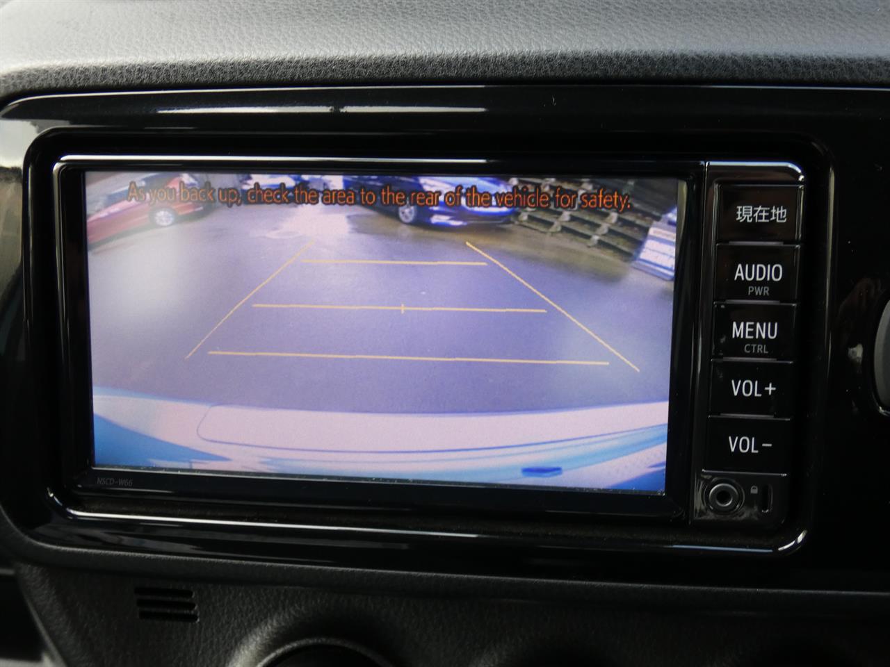 2016 Toyota VITZ