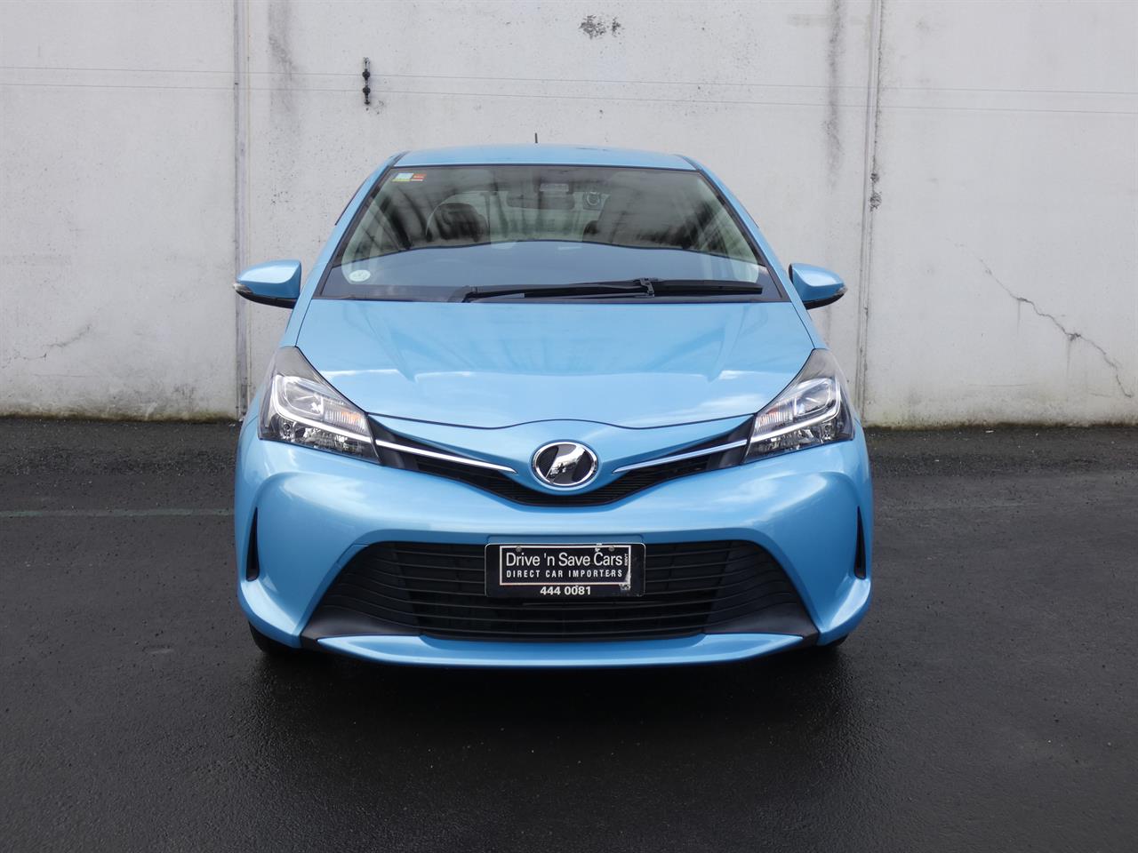 2016 Toyota VITZ