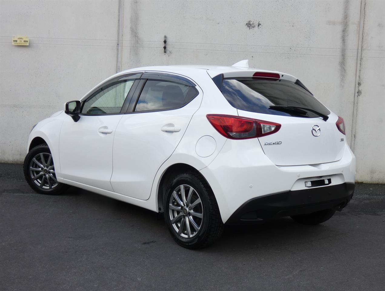 2018 Mazda DEMIO