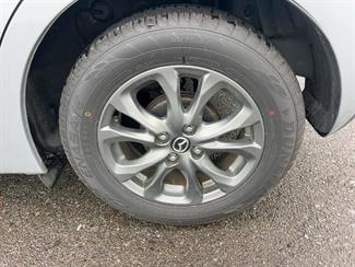 2017 Mazda DEMIO - Thumbnail