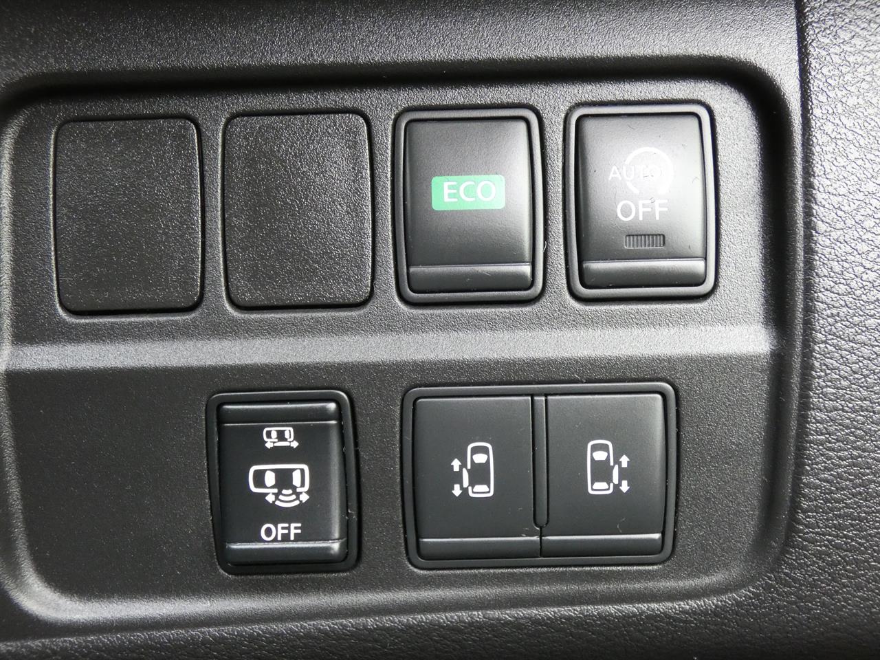 2016 Nissan SERENA
