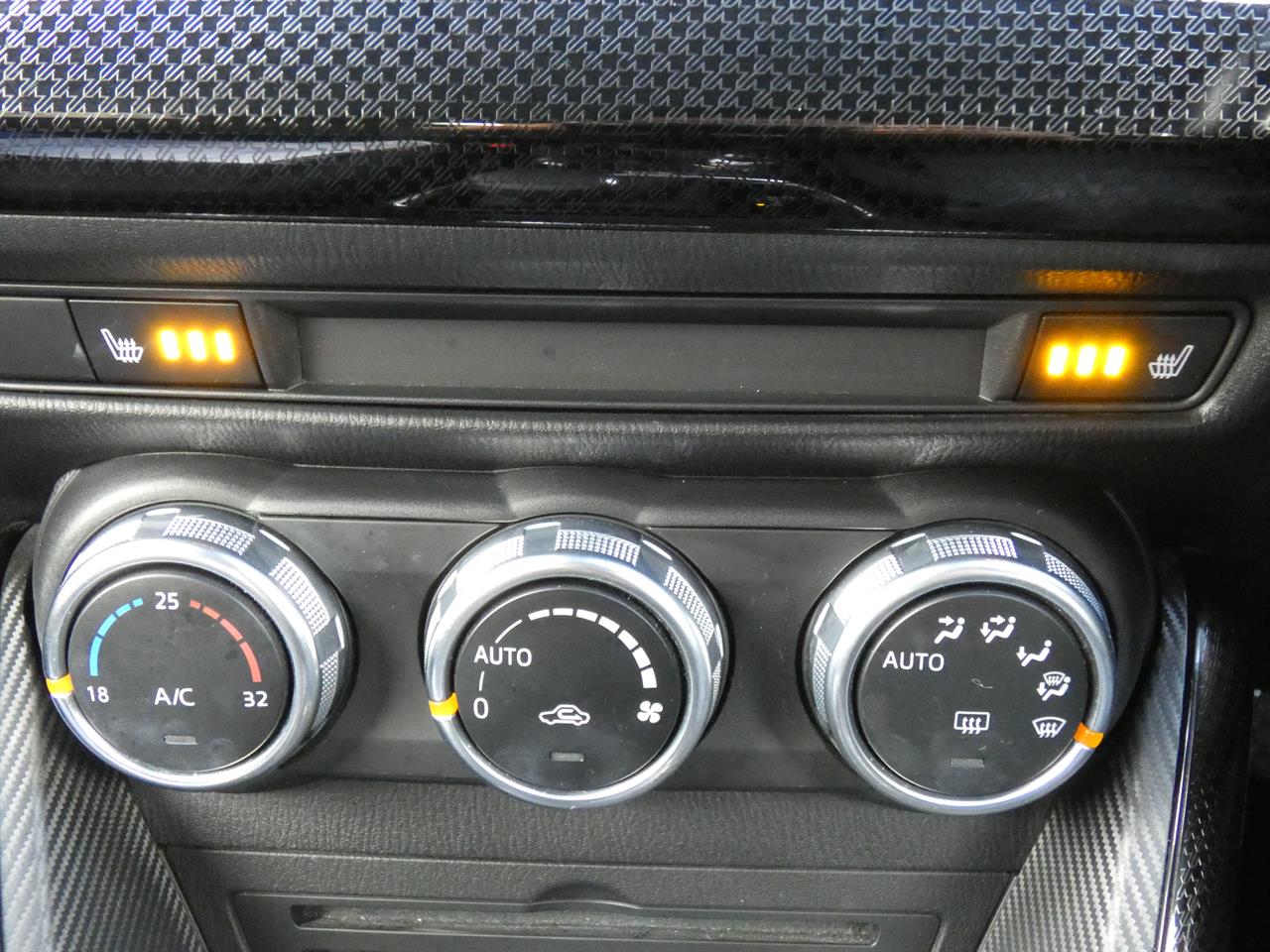 2017 Mazda DEMIO