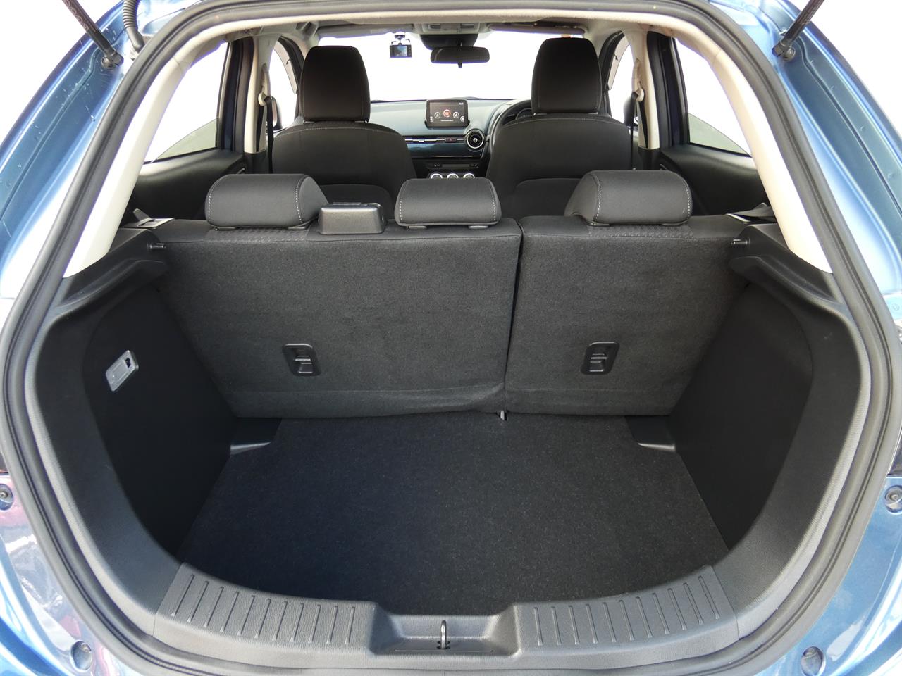 2017 Mazda DEMIO