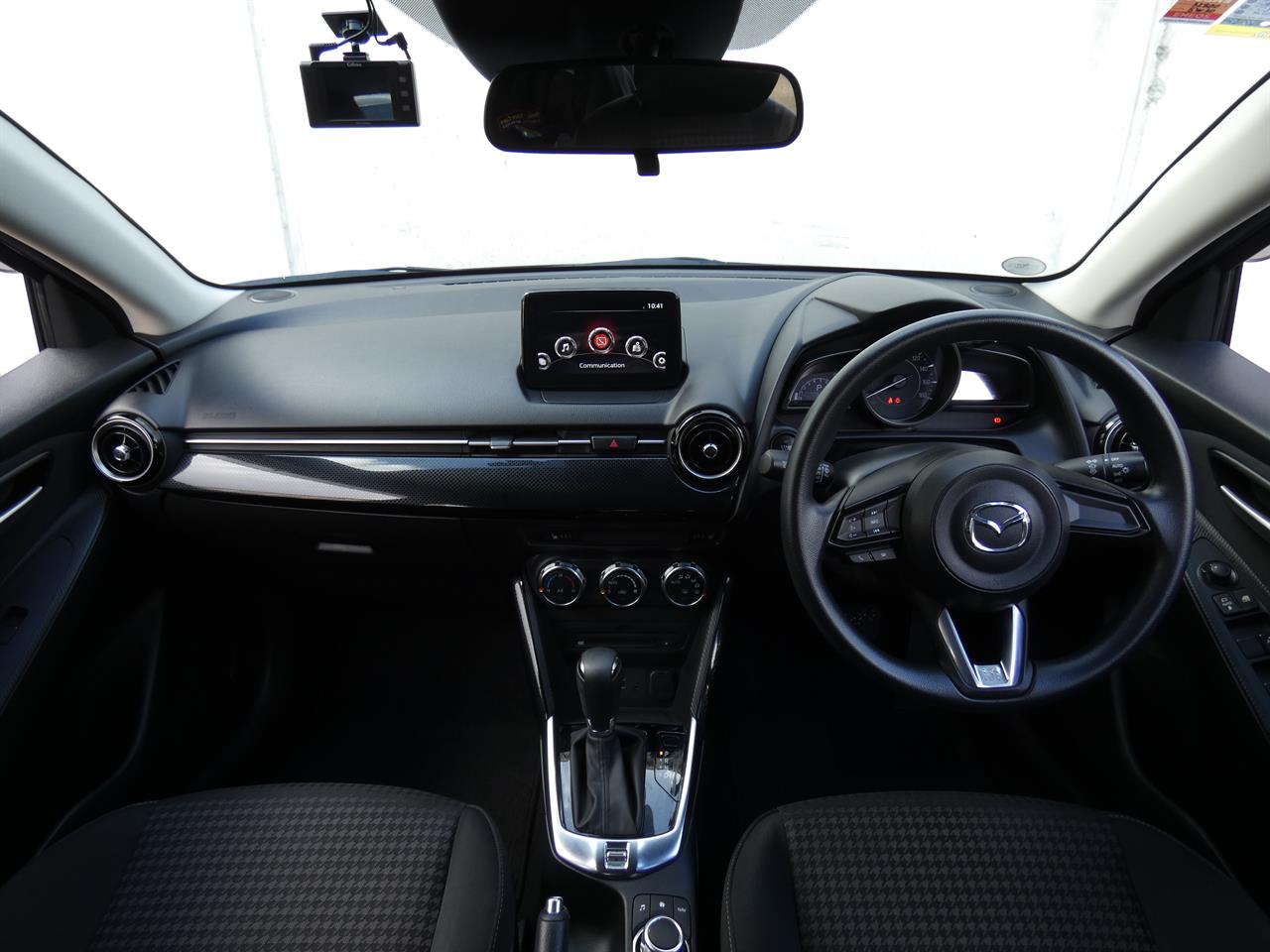 2017 Mazda DEMIO