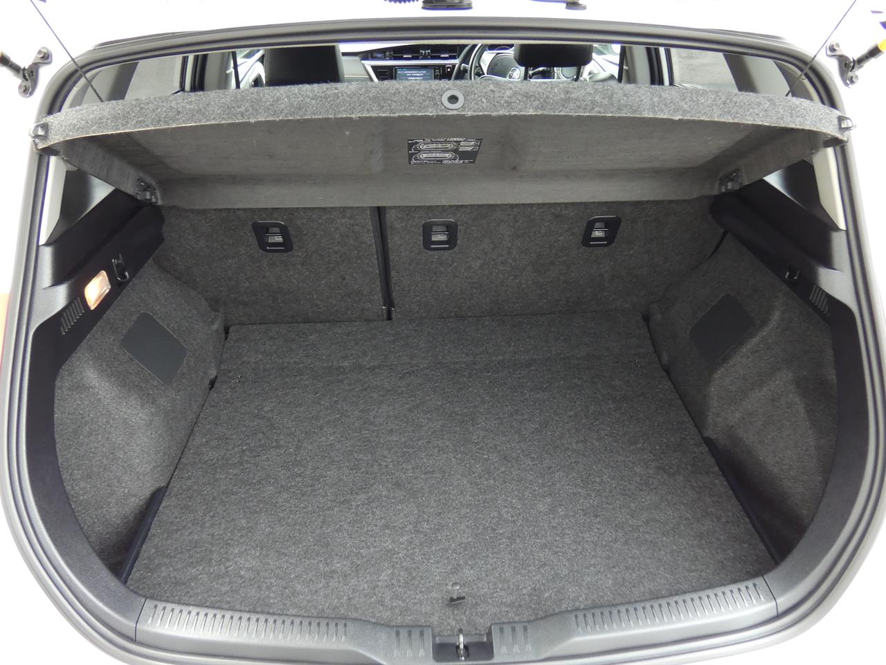 2014 Toyota AURIS