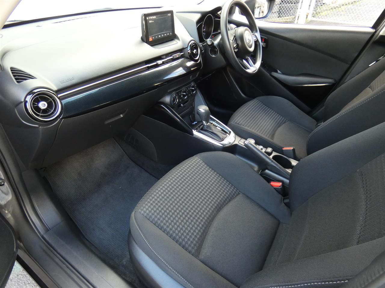 2018 Mazda DEMIO