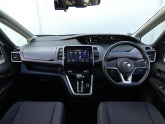 2017 Nissan SERENA - Thumbnail
